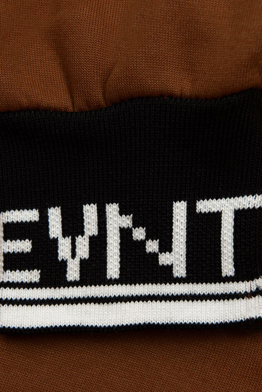 Sportliche Sweatjacke in lange Form braun