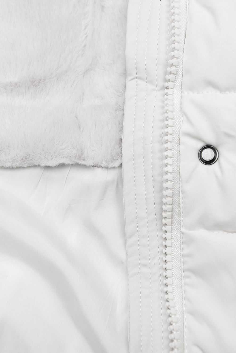 Warme Steppjacke mit Kapuze Ecru