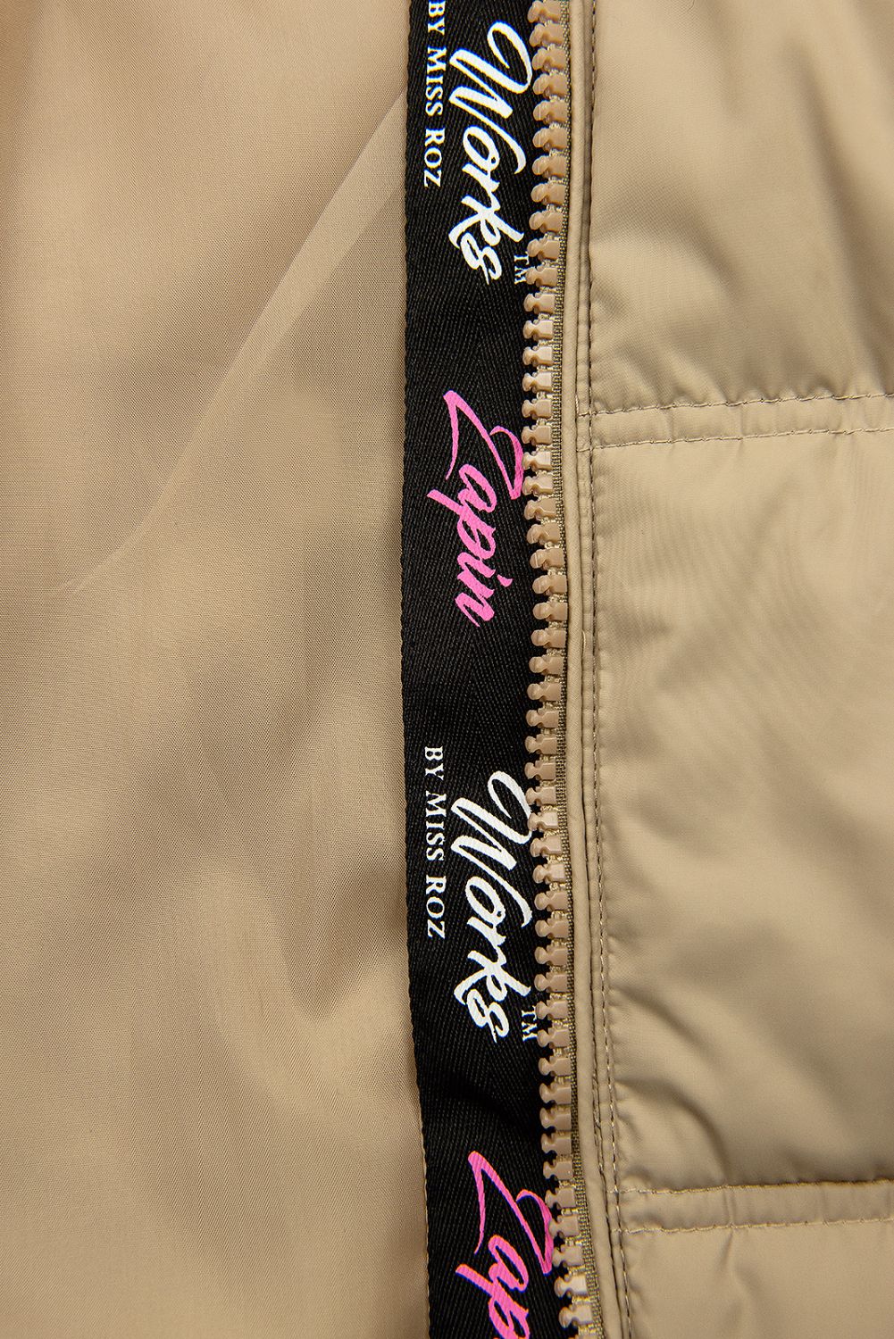 Kurzjacke im lässigen Fit Dark Beige