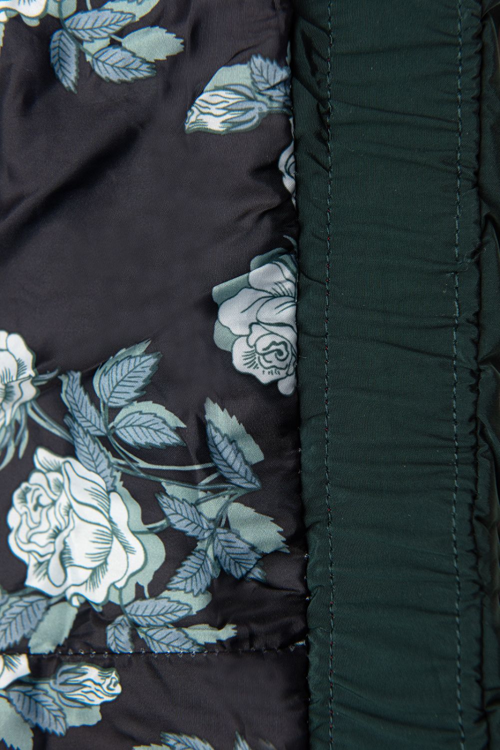 Steppjacke mit Blumenfutter grün