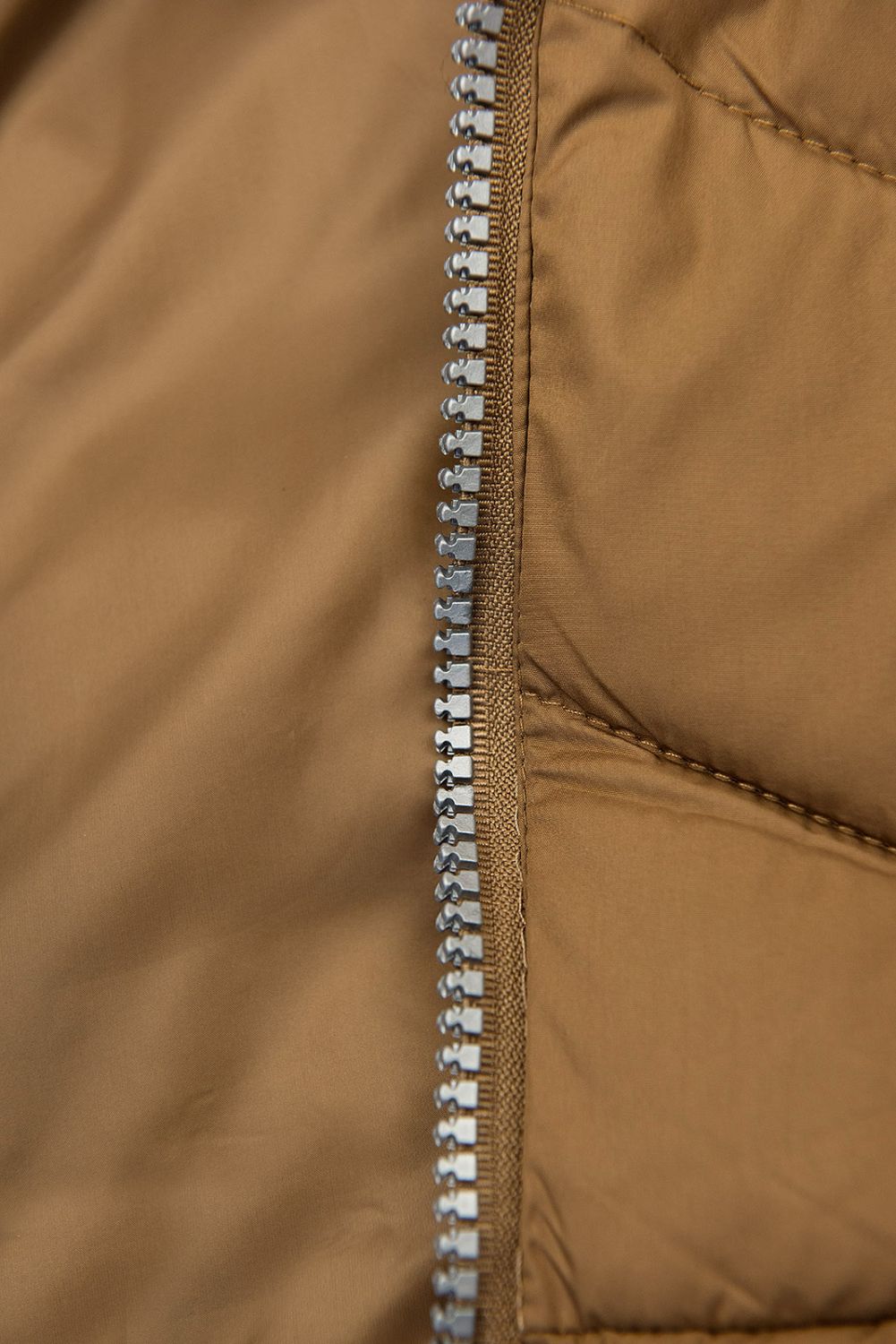 Leichte Steppjacke braun