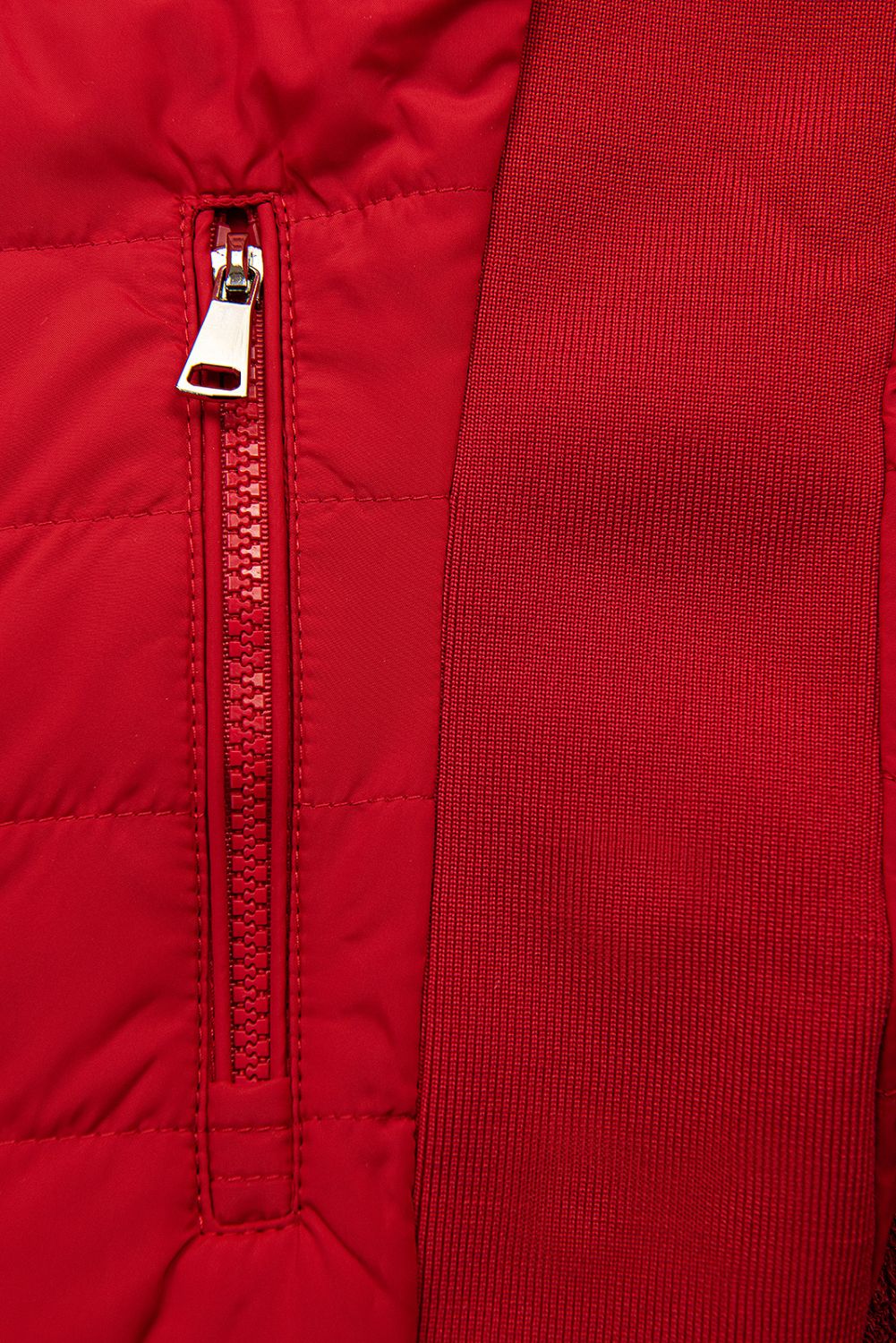 Beidseitig tragbare Jacke in Rot