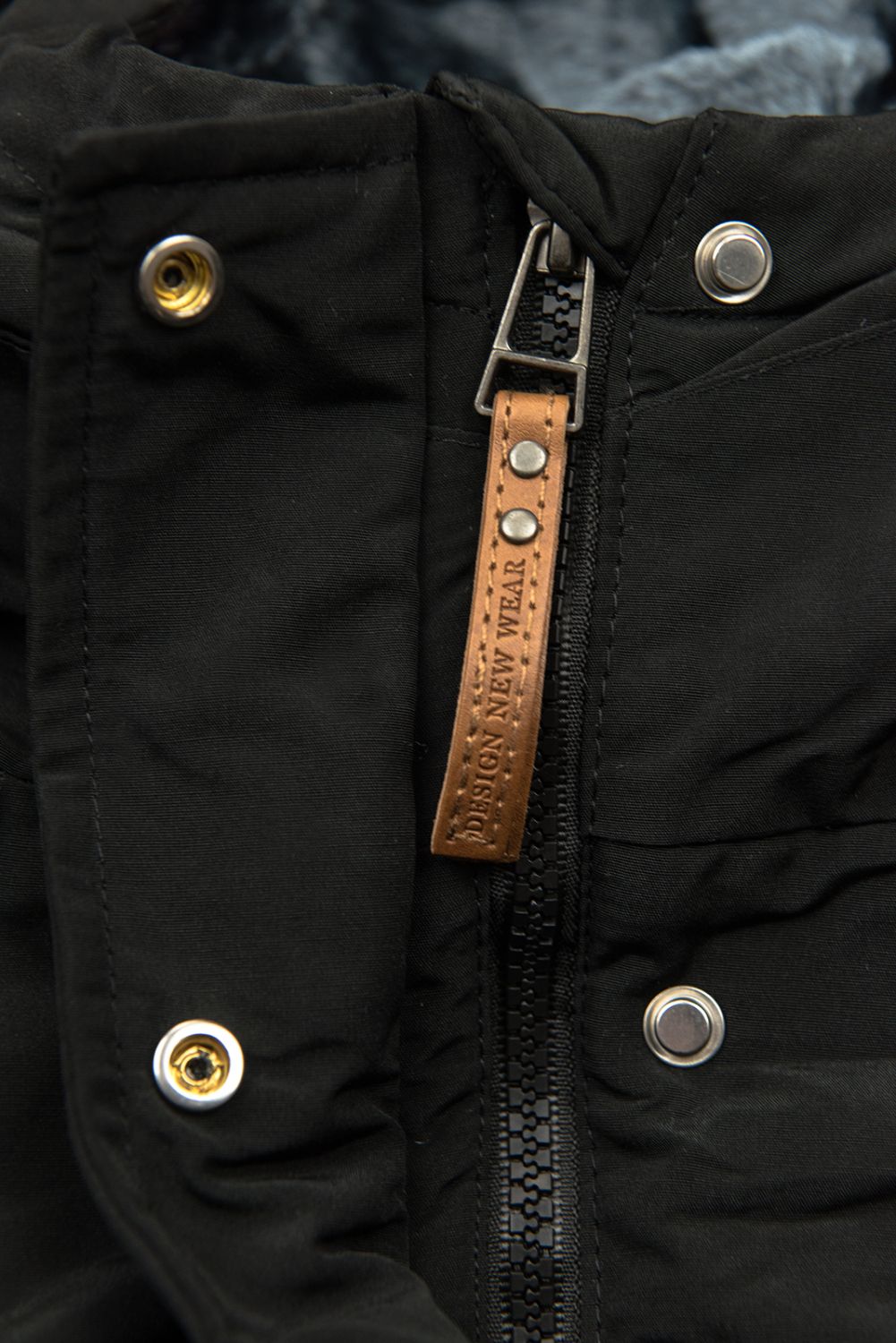 Kurzparka mit Futter-Plüsch schwarz