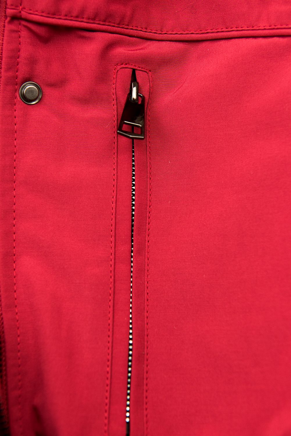 Warm gefütterter Parka mit Kapuze rot