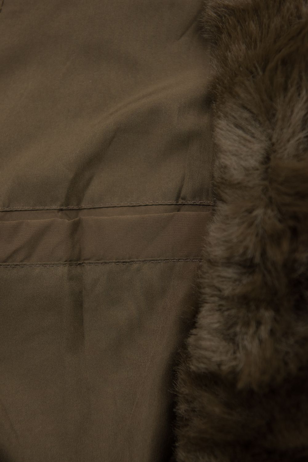 Damen-Steppjacke mit verstellbarer Taille Braun
