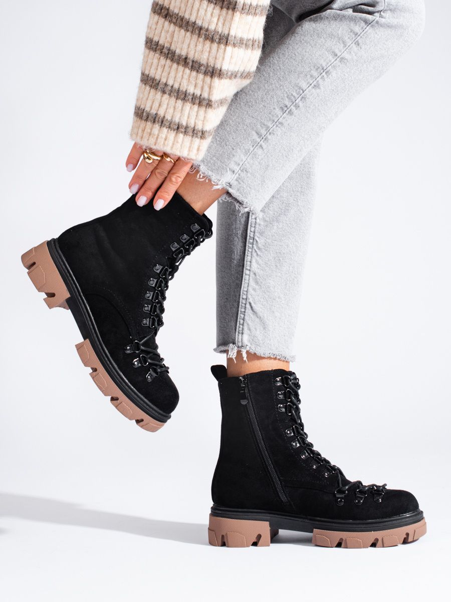 Schwarze Wildleder Stiefeletten Vinceza