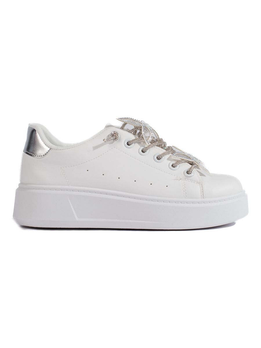 Weiße Sportschuhe mit Schmetterlingen