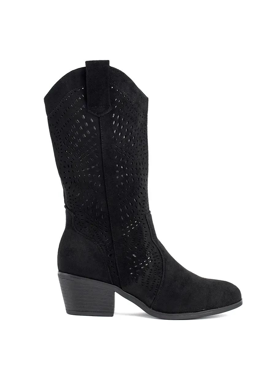 Schwarze durchbrochene Stiefeletten