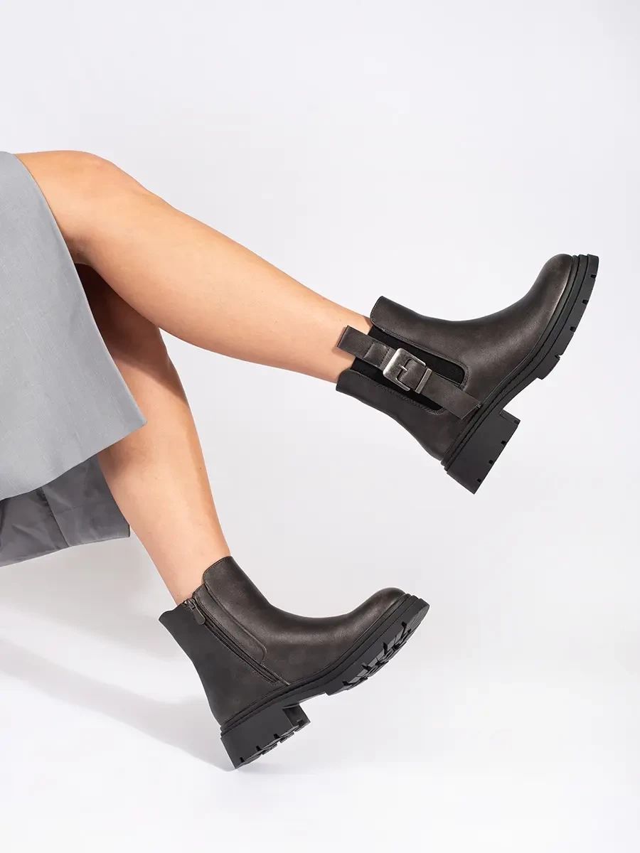 Dunkelbraune metallische Stiefeletten mit Schnalle