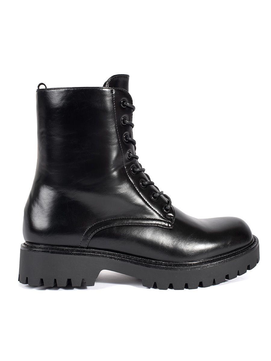 Schwarze Stiefeletten mit Plateau