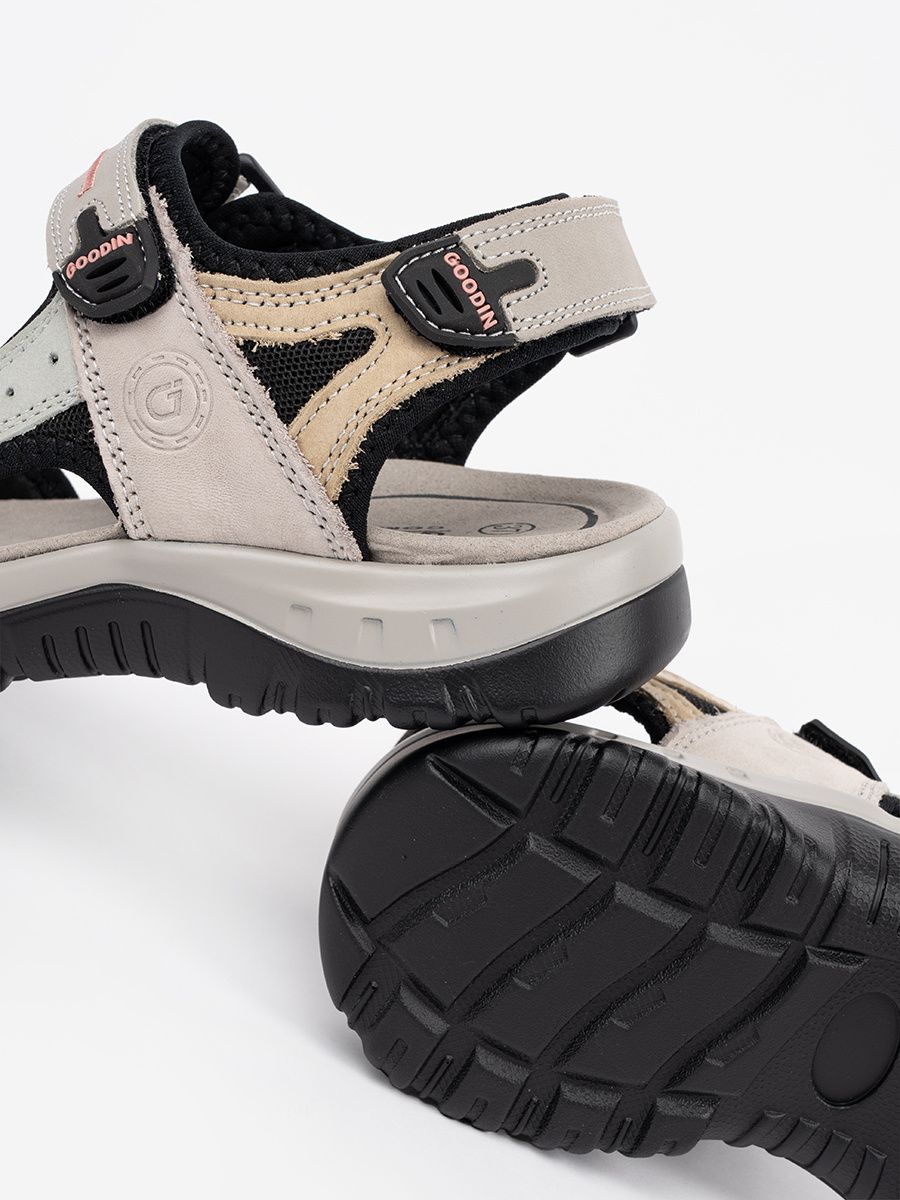 Bunte Sportsandalen – Komfort und Stil für jeden Tag