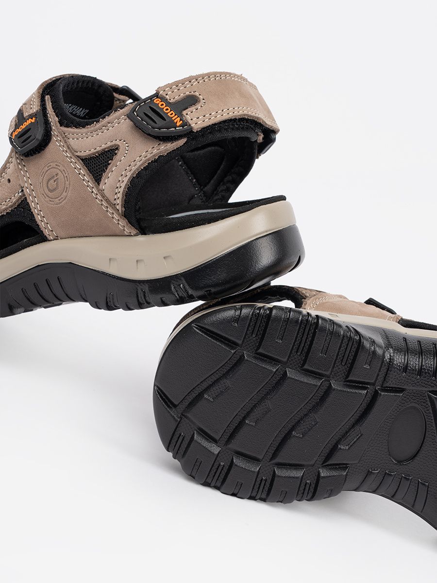 Braune Sportsandalen – Komfort und Stil für jeden Tag