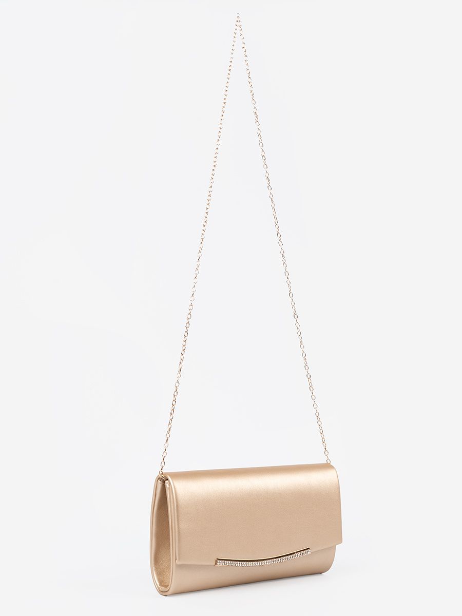 Goldene Clutch mit Kette