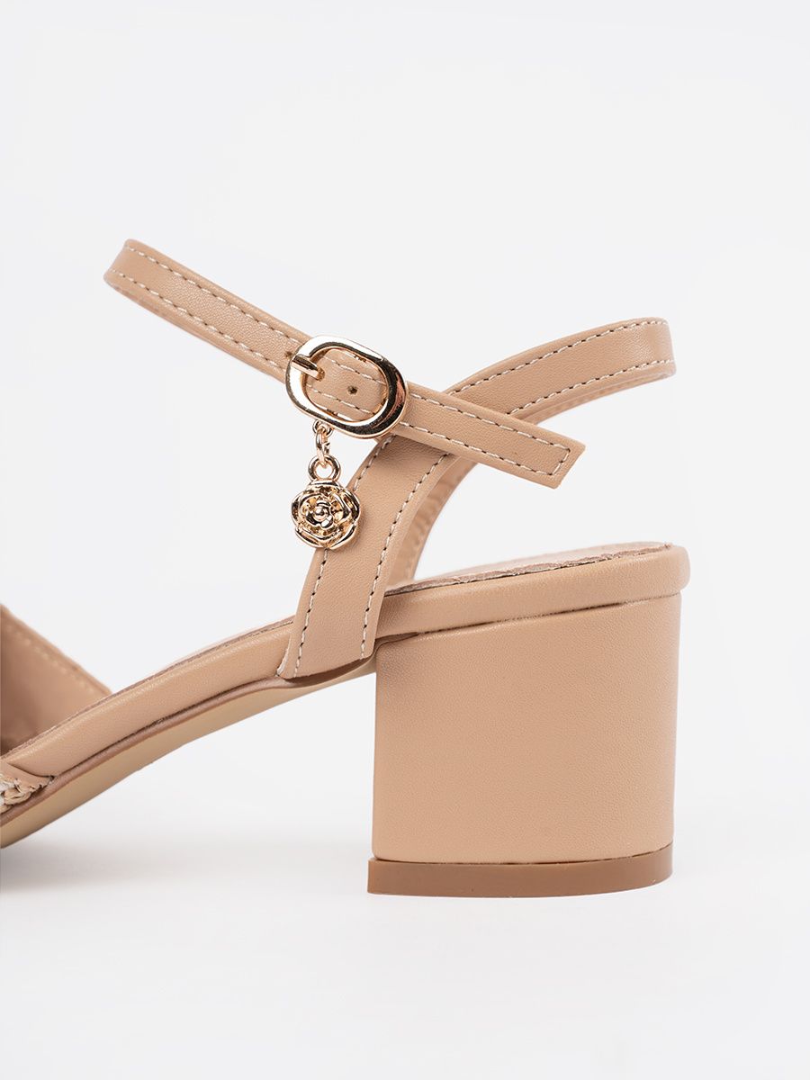 Beige Damen Sandalen mit mittelhohem Absatz