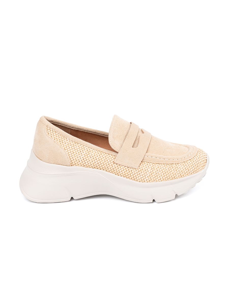 Helle beige Halbschuhe mit dicker Sohle