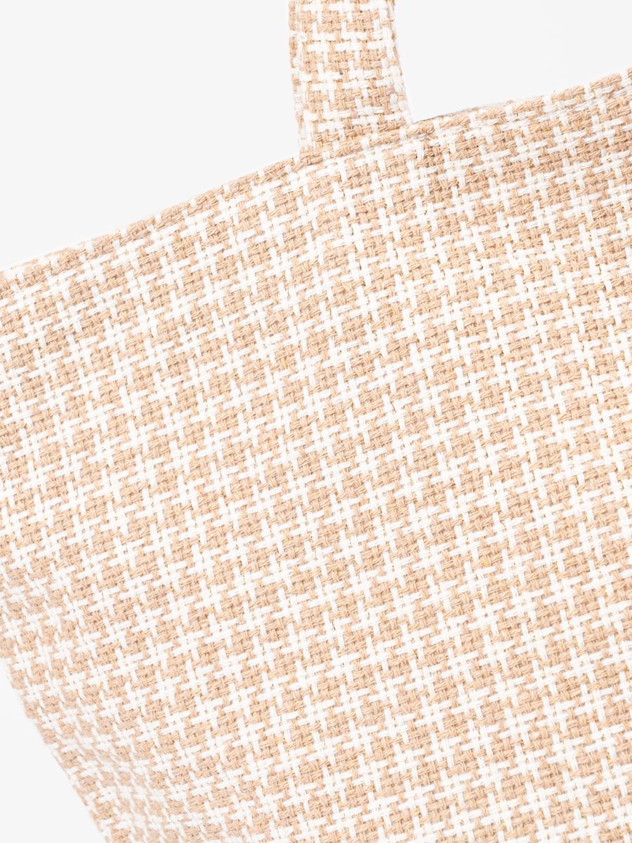 Beige Strandtasche mit weißem Karomuster