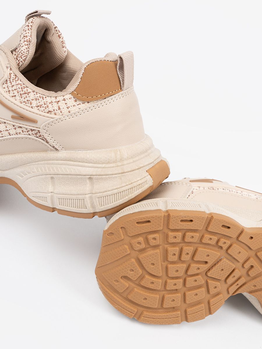 Helle beige Damen Sneakers auf Plattform
