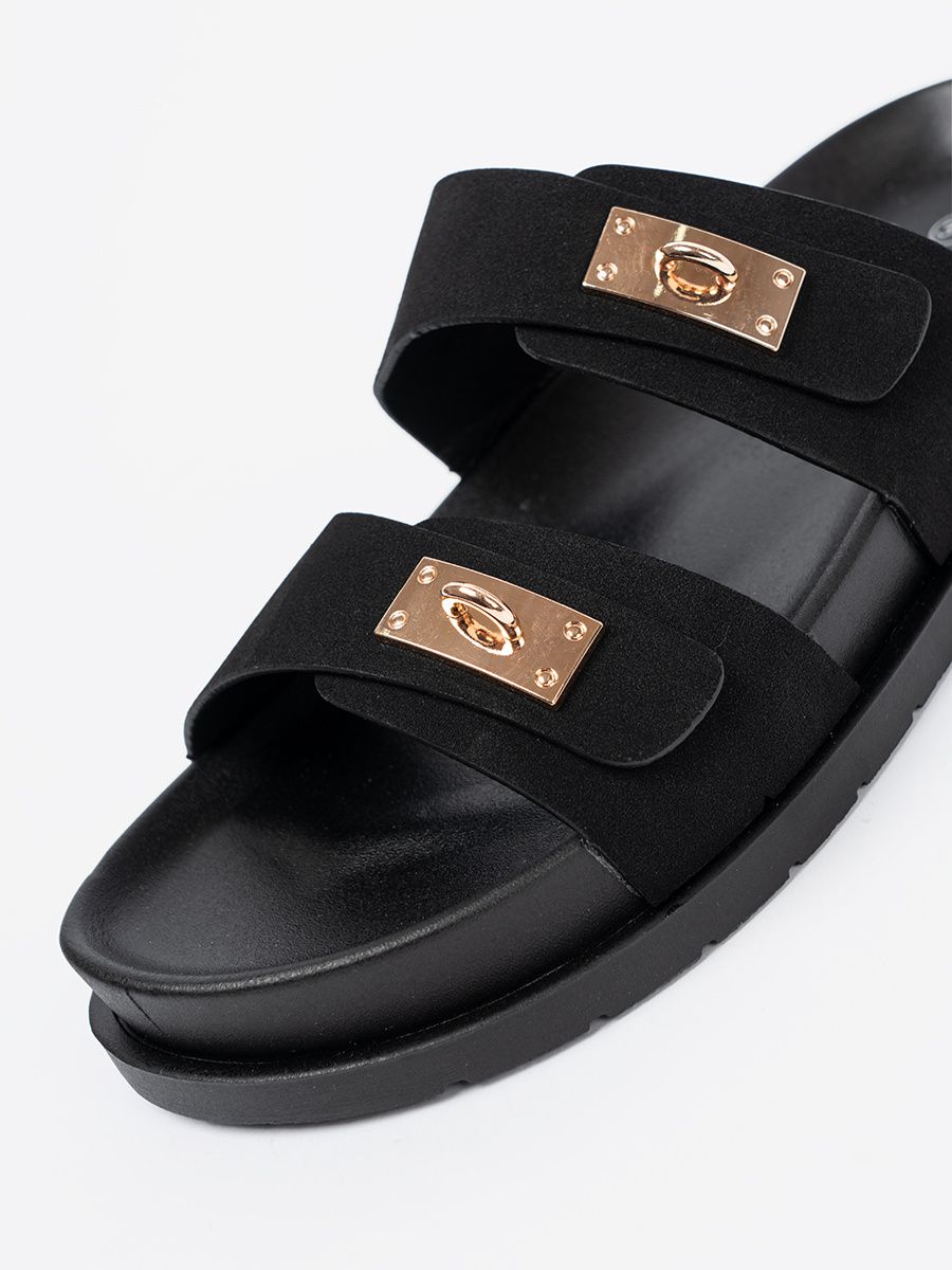 Plateau-Sandalen mit goldenen Details