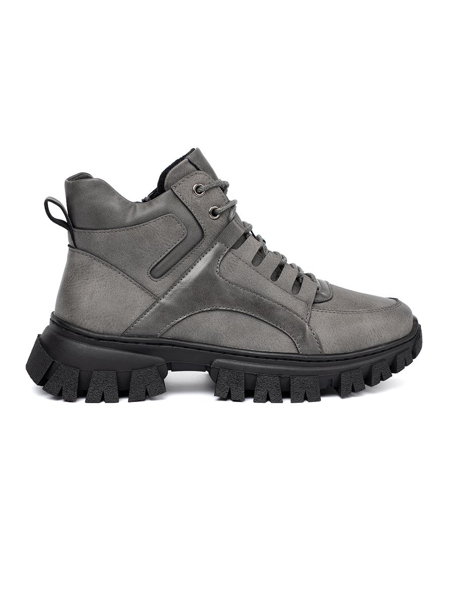 Graue Schnürstiefeletten mit dicker Sohle