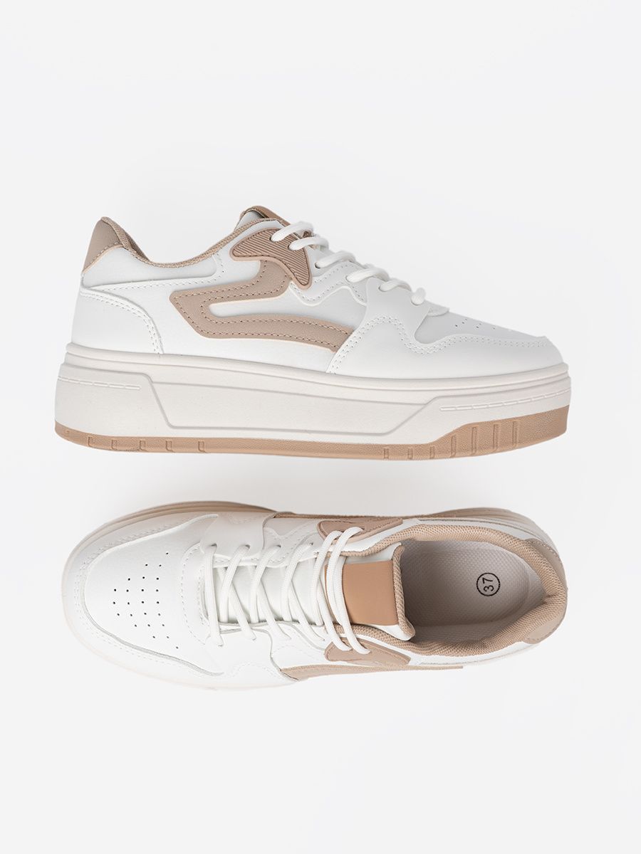 Weiß-beige Sneakers auf Plattform