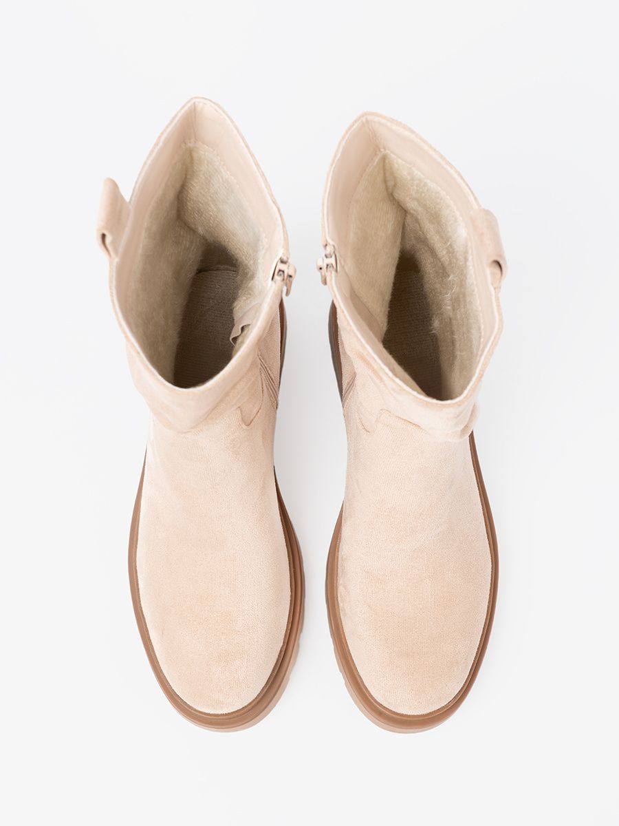 Moderne hellbeige Stiefeletten mit einfachem Design