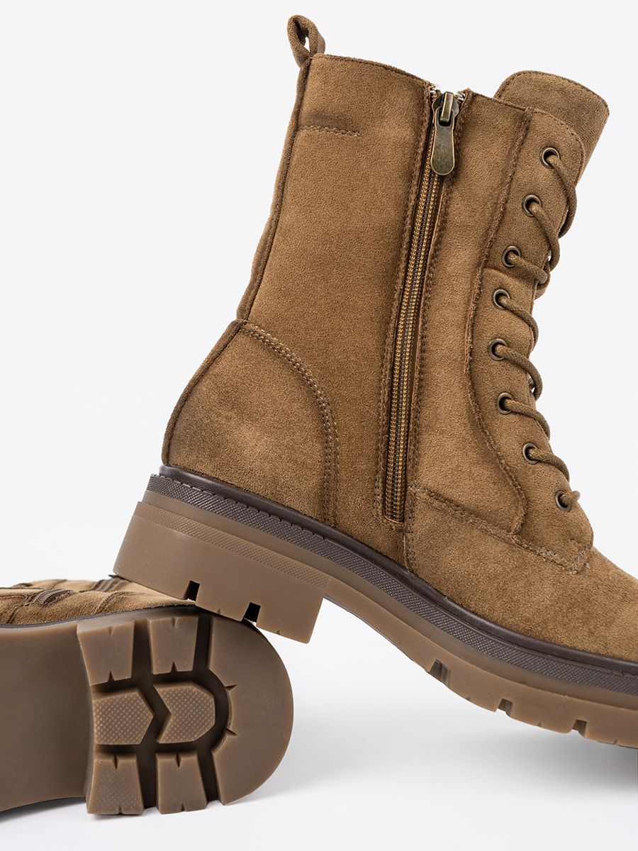 Klassische Wildleder Worker in Braun