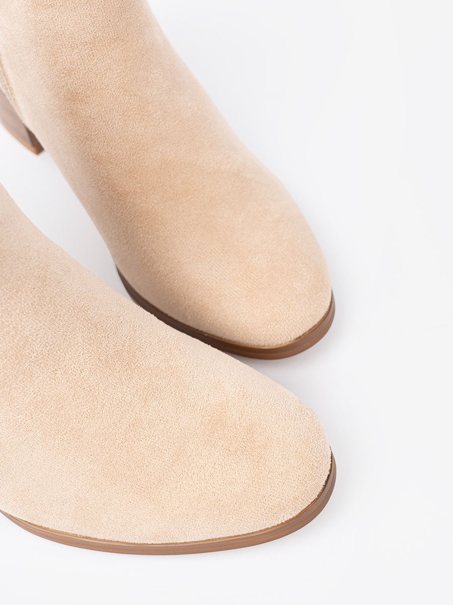 Elegante Stiefeletten in hellbeige