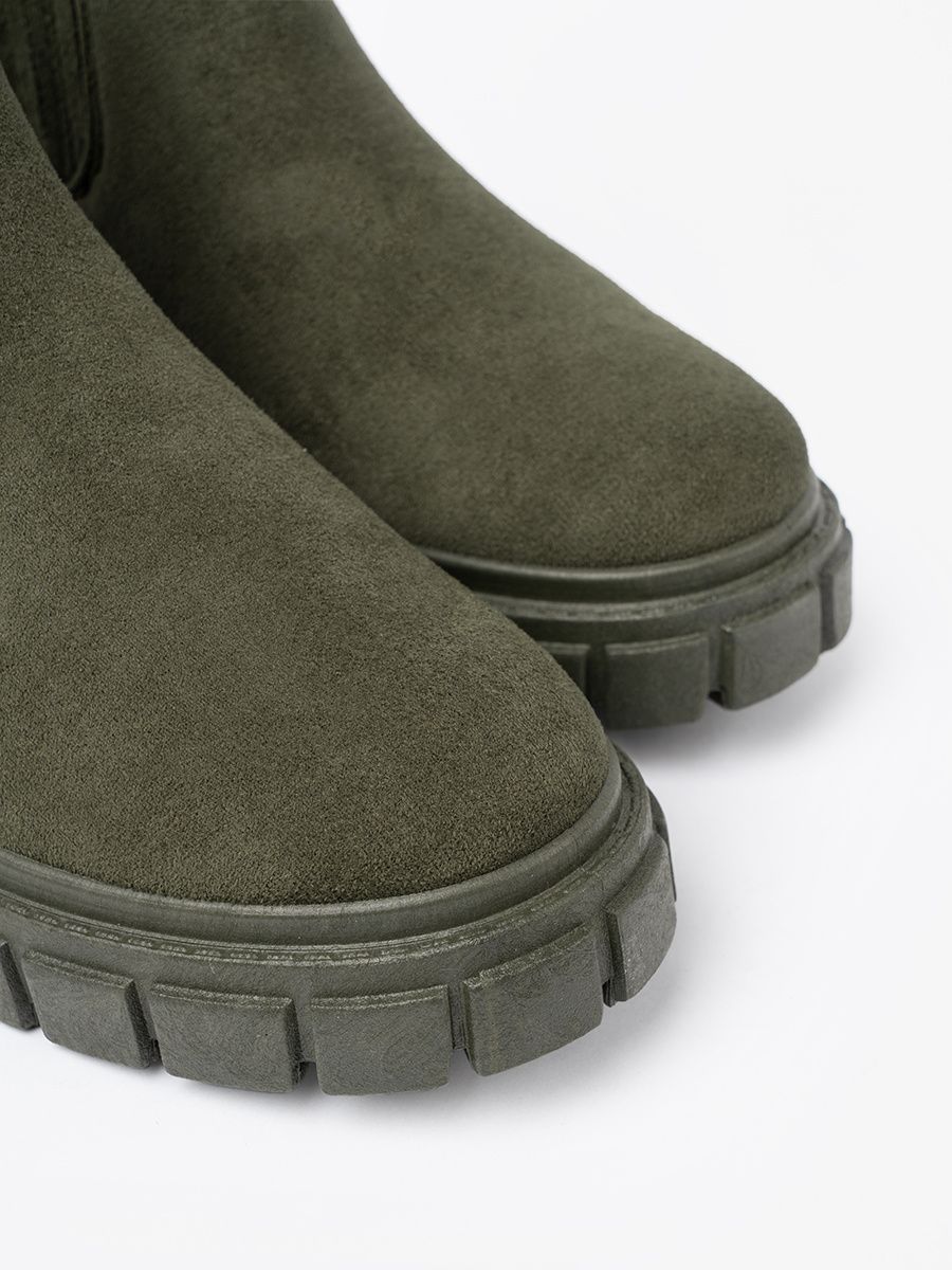 Grüne Stiefeletten mit elastischen Einsätzen