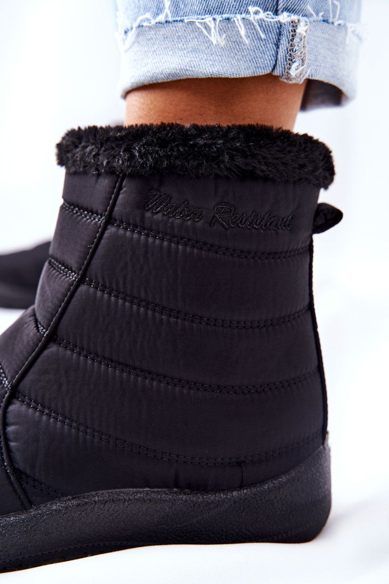 Schwarzer gefütterter Schneestiefel mit Plateau