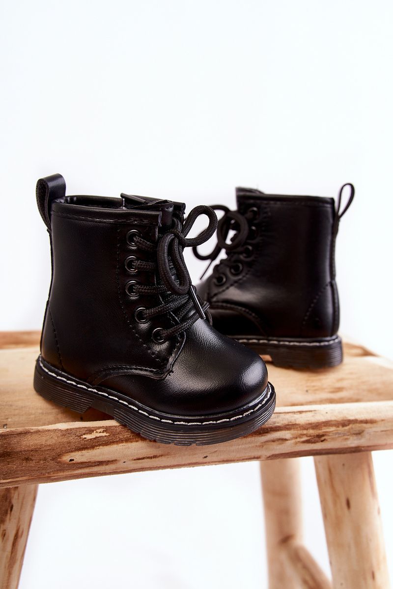 Schwarze Stiefelette aus Kunstleder mit Reißverschluss