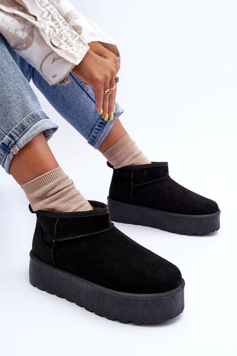 Schwarze Schneestiefel aus Veloursleder mit Plateau