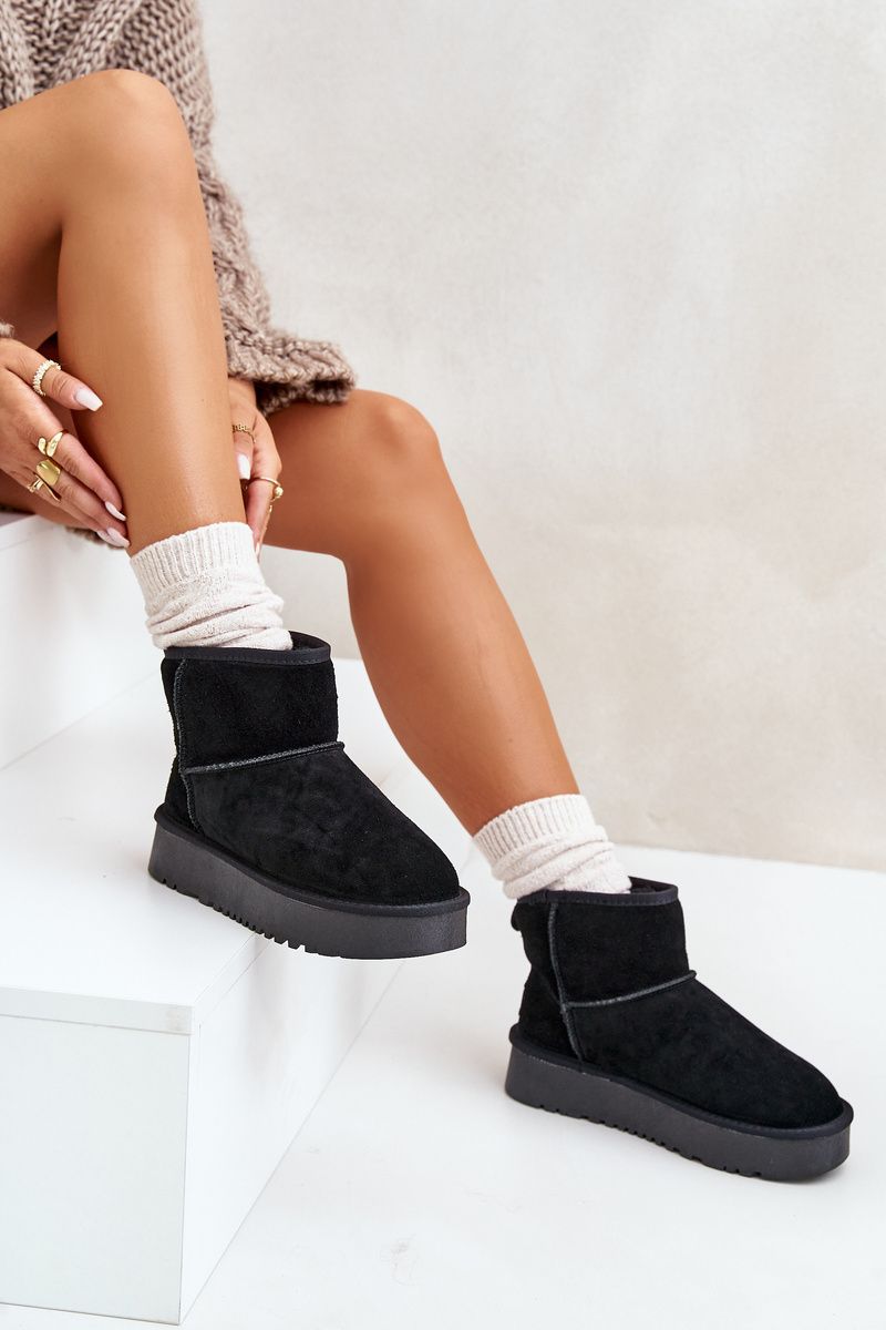 Schwarze Schneestiefel aus Veloursleder mit Plateau