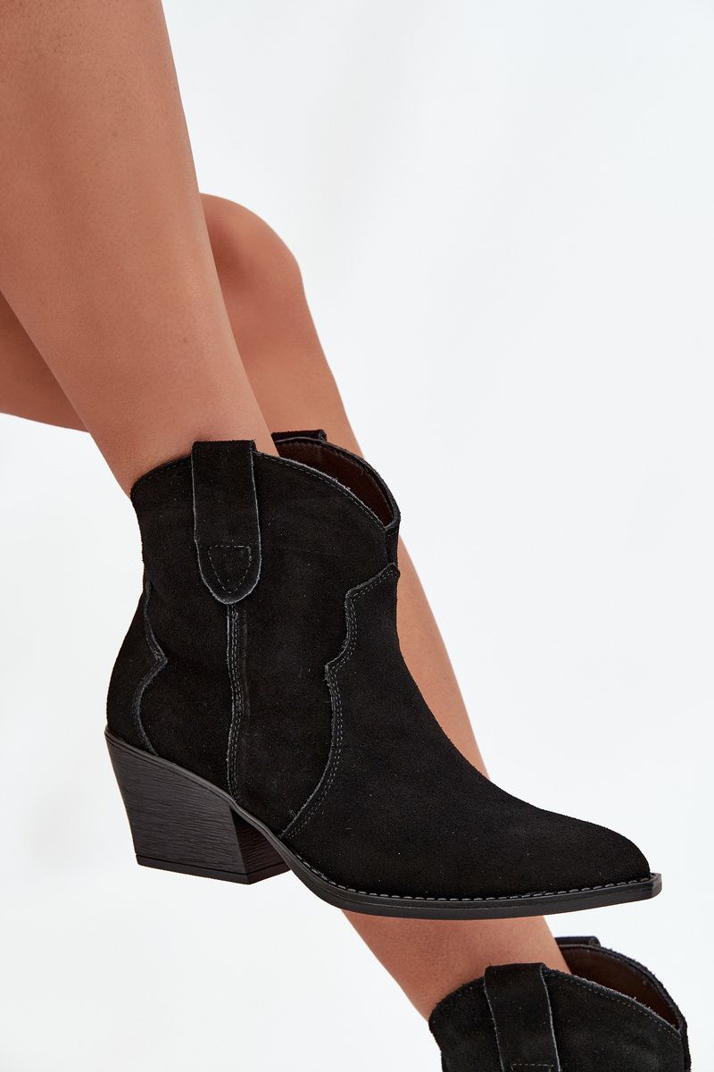 Schwarze Veloursleder-Stiefelette mit Blockabsatz