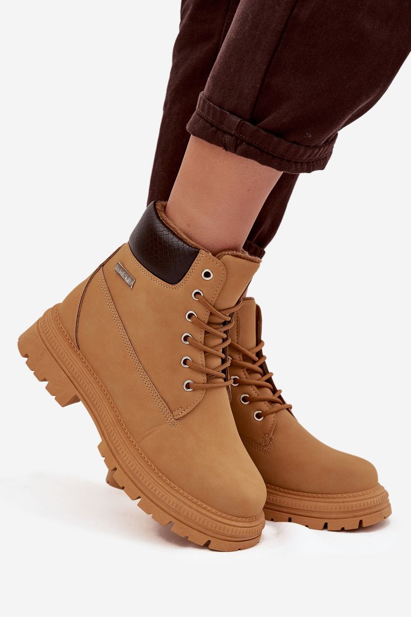 Gefütterte Camel-Stiefelette mit Reißverschluss
