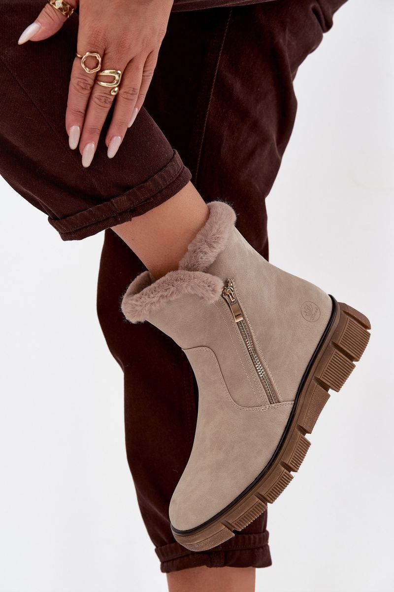 Snowboots mit Kunstfell und Plateausohle beige