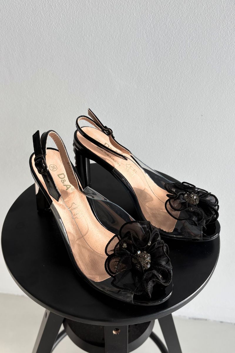 Schwarze Sandale mit Blockabsatz, Schmuck und Kristallen