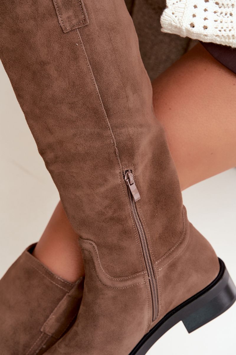 Braune Overknee-Stiefel aus Wildleder mit Warmfutter