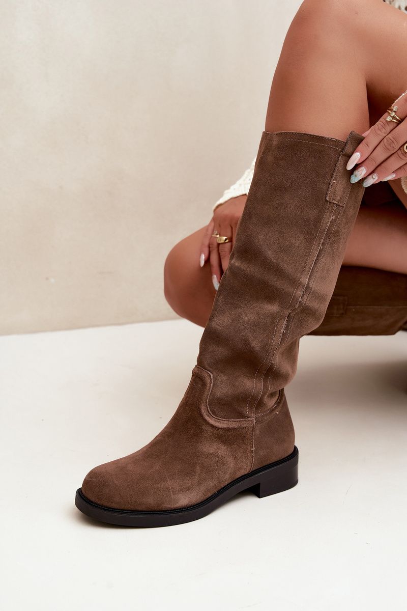 Braune Overknee-Stiefel aus Wildleder mit Warmfutter