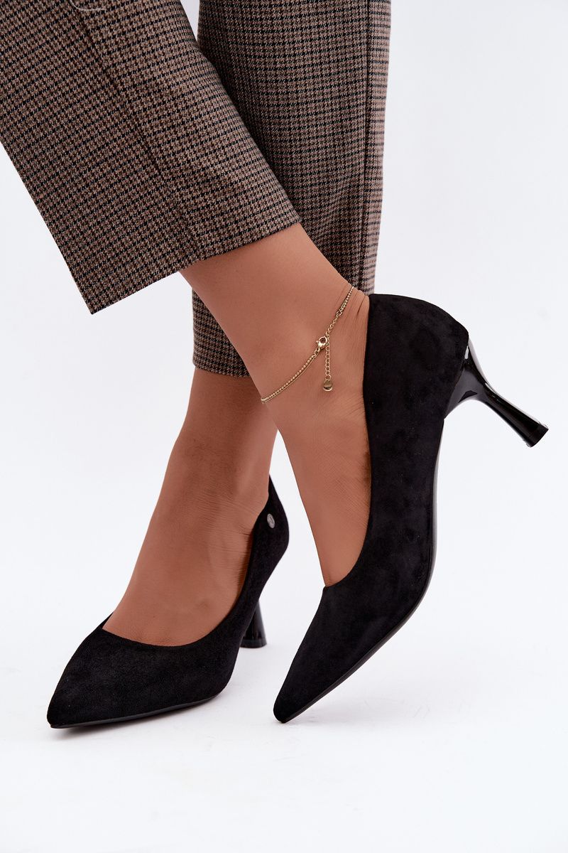Schwarze Pumps mit schlankem Absatz aus Velourslederimitat