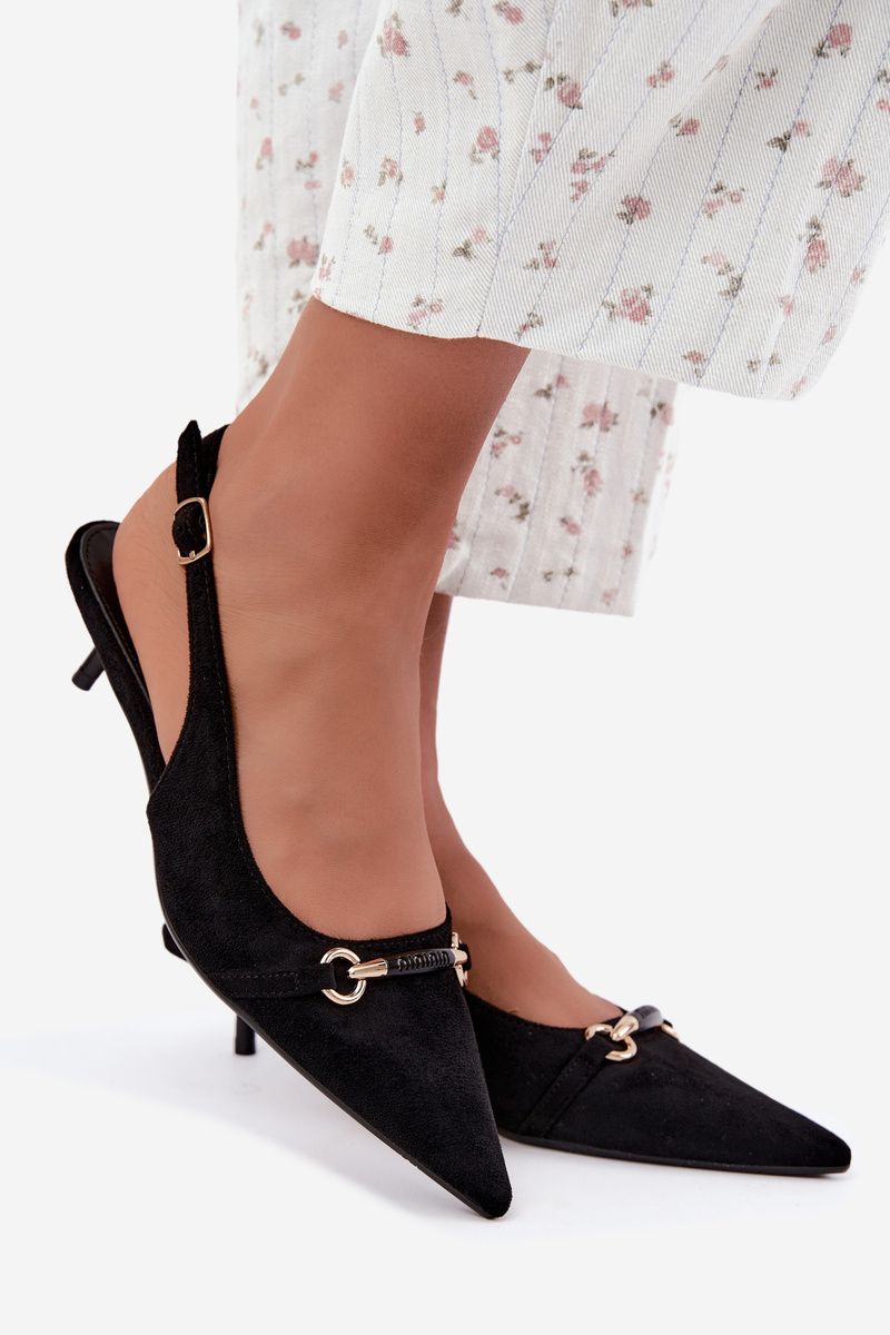 Schwarze Pumps mit offener Ferse und niedrigem Absatz