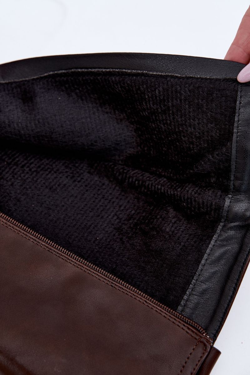 Gefütterte braune Stiefel mit Blockabsatz aus Kunstleder