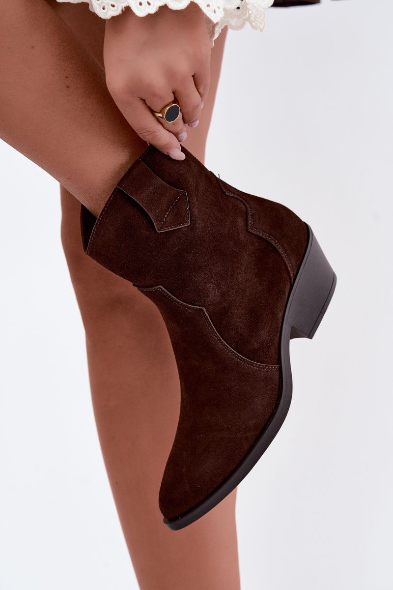 Stiefelette aus Wildleder mit Blockabsatz, braun