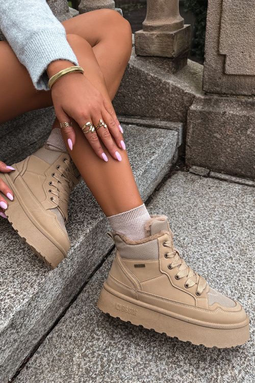 Schnür-Snowboots mit Fell beige