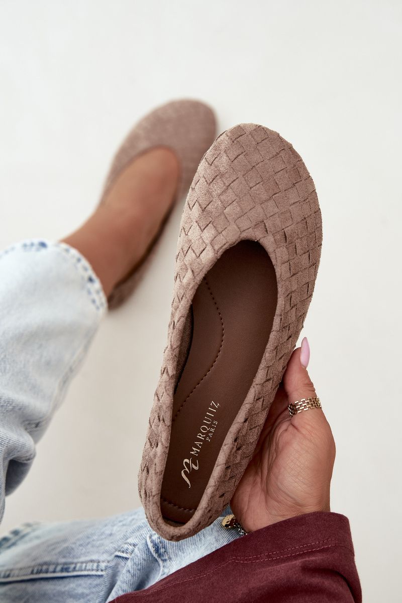 Geflochtene beige Ballerinas aus Kunstveloursleder