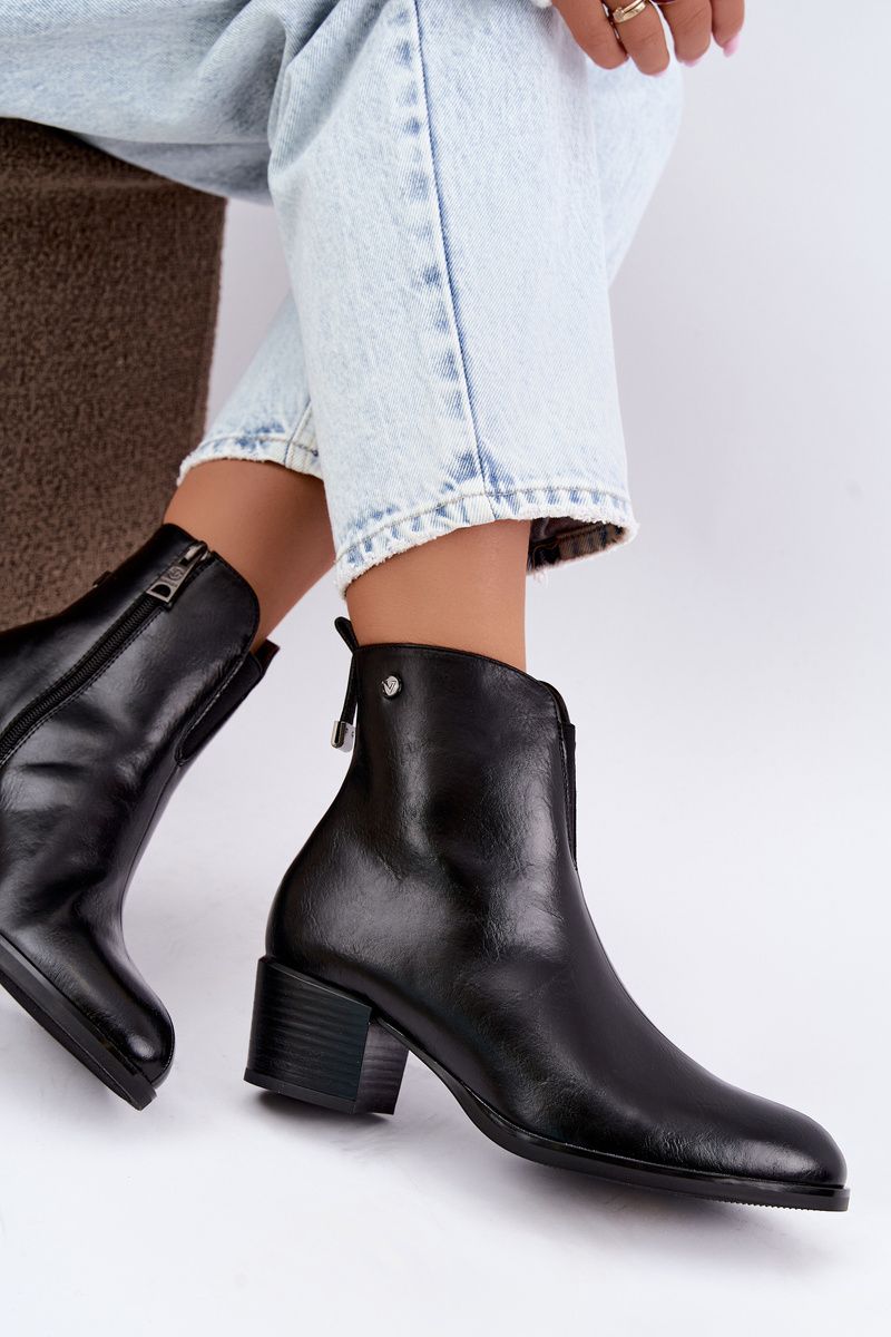 Gefütterte Stiefelette mit Blockabsatz, schwarz, Kunstleder