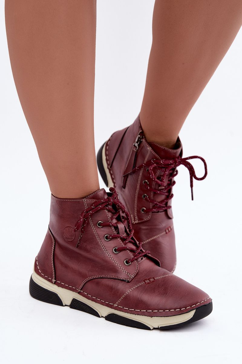 Gefütterte rote Stiefelette aus Kunstleder mit Plateau