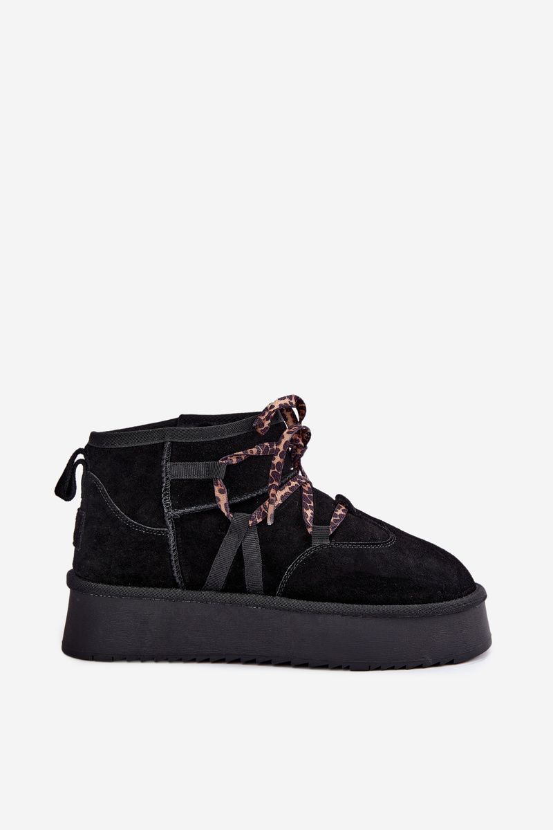 Schwarze Schneestiefel aus Veloursleder mit Schnürung und Plateausohle
