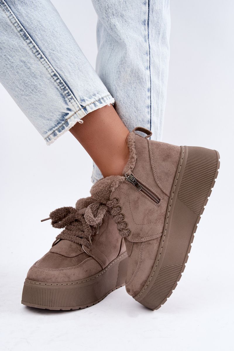 Snowboots mit Lammfell und Plateausohle beige