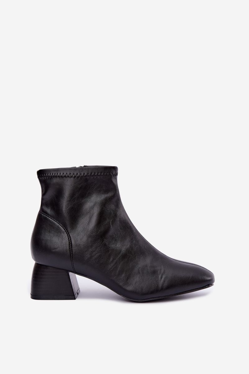 Schwarze Stiefelette aus Kunstleder mit Blockabsatz
