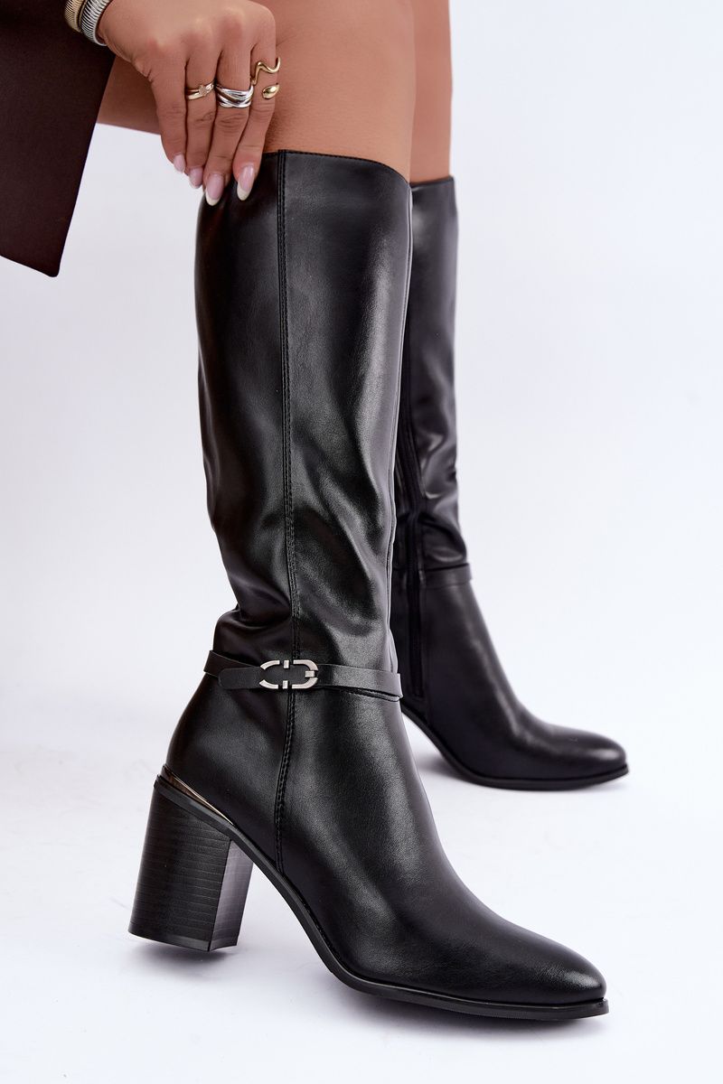 Gefütterte Stiefel mit Blockabsatz und Zierband, schwarz
